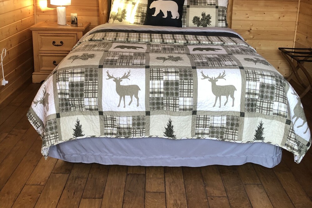 Cabins located in the base of the Beartooth Mountains!GLAMPING!