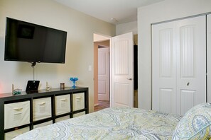 2 bedrooms, desk, free WiFi