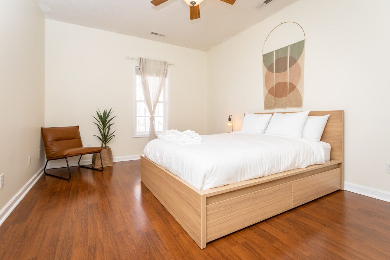 4 Schlafzimmer, Schreibtisch, Bügeleisen/Bügelbrett, kostenloses WLAN