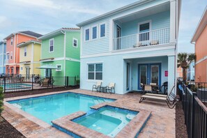 Outdoor pool - Trade Winds Life Margaritaville (Kissimmee)