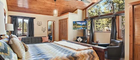 House, Multiple Beds, Jetted Tub | 3 bedrooms, individually decorated, individually furnished, free WiFi