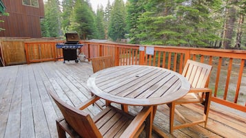 Tempat makan outdoor