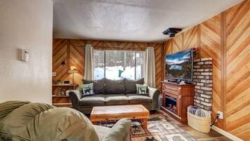 House, Multiple Beds, Patio, Mountain View (Whispering Pines Cabin) | Living area | 50-inch flat-screen TV with digital channels, fireplace