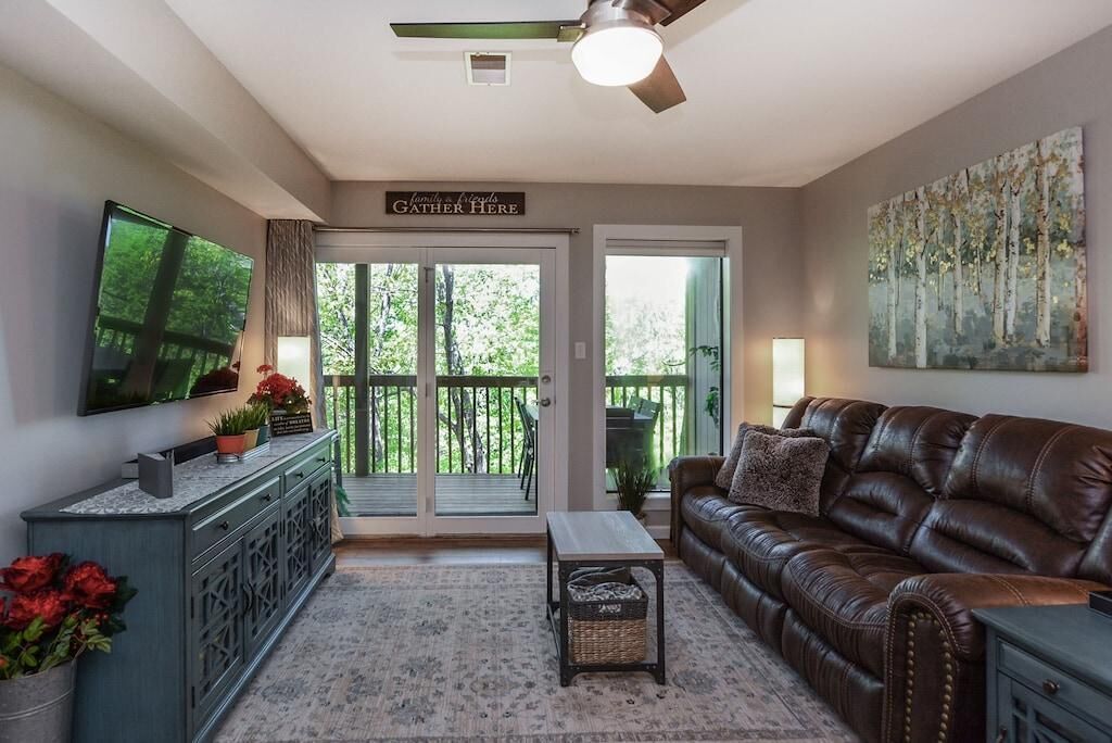 Dates still available for the Holidays! Walk-in unit; just 5 min from SDC!  