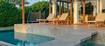 HOP BALI: Lagoon & Beach Escape in Chincha