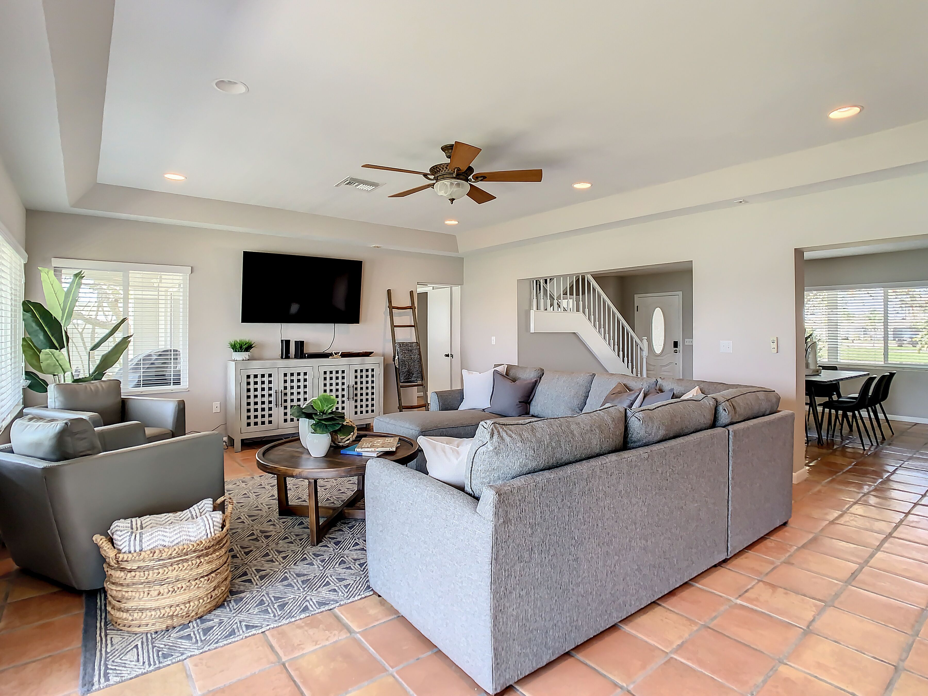 Spacious Family Waterfront Beach Home with Pool