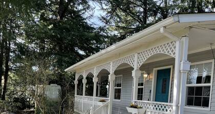 A Woodland Cottage in suburban Portland