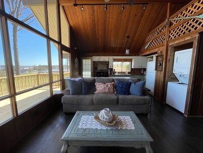 D'arbonne Nest Rentals: The Eagles Nest Cabin