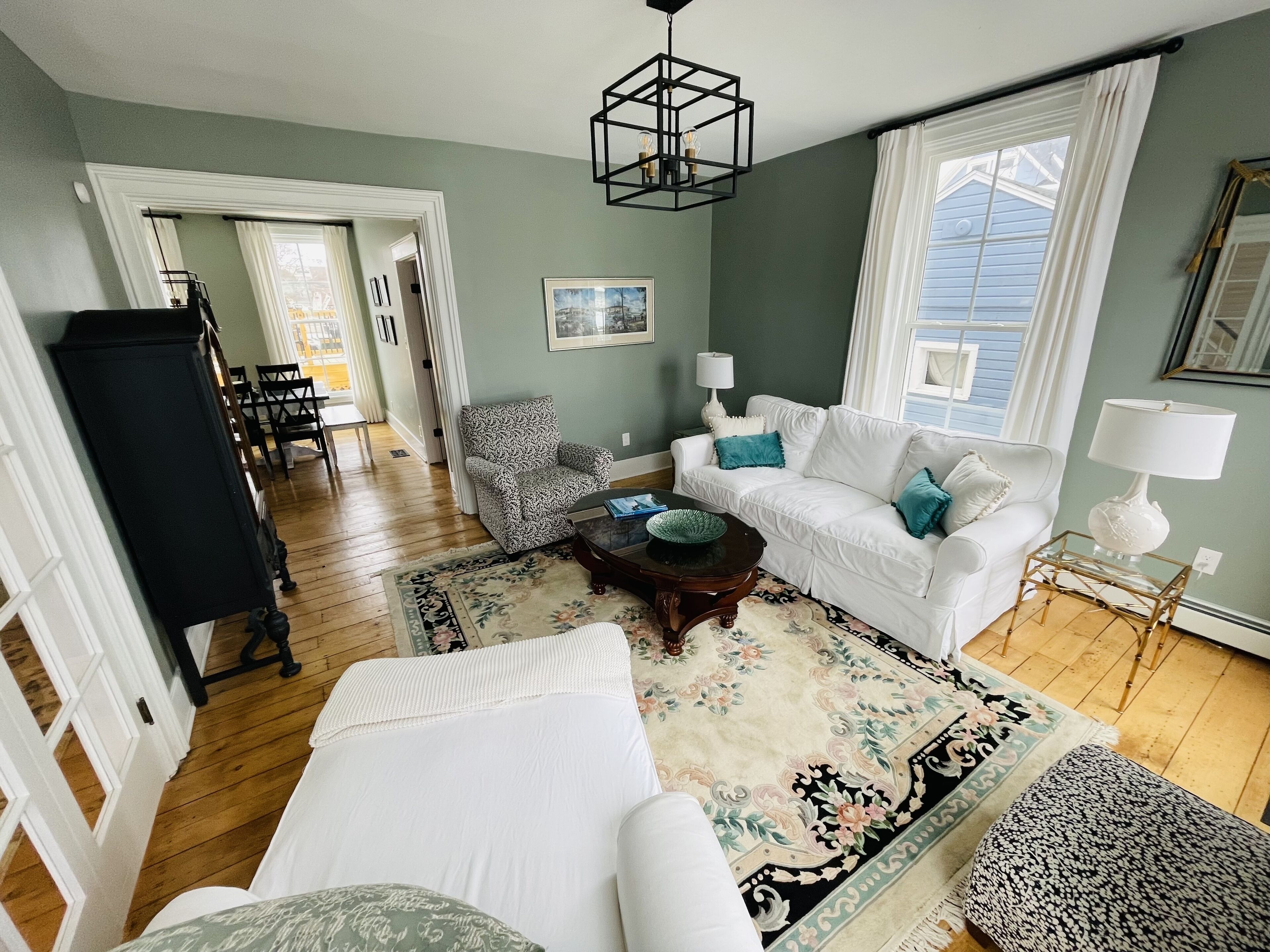 Historic Oramel G. Johnson House next to Niagara Falls