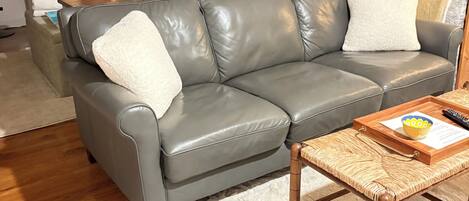 Smart TV, ping pong, books