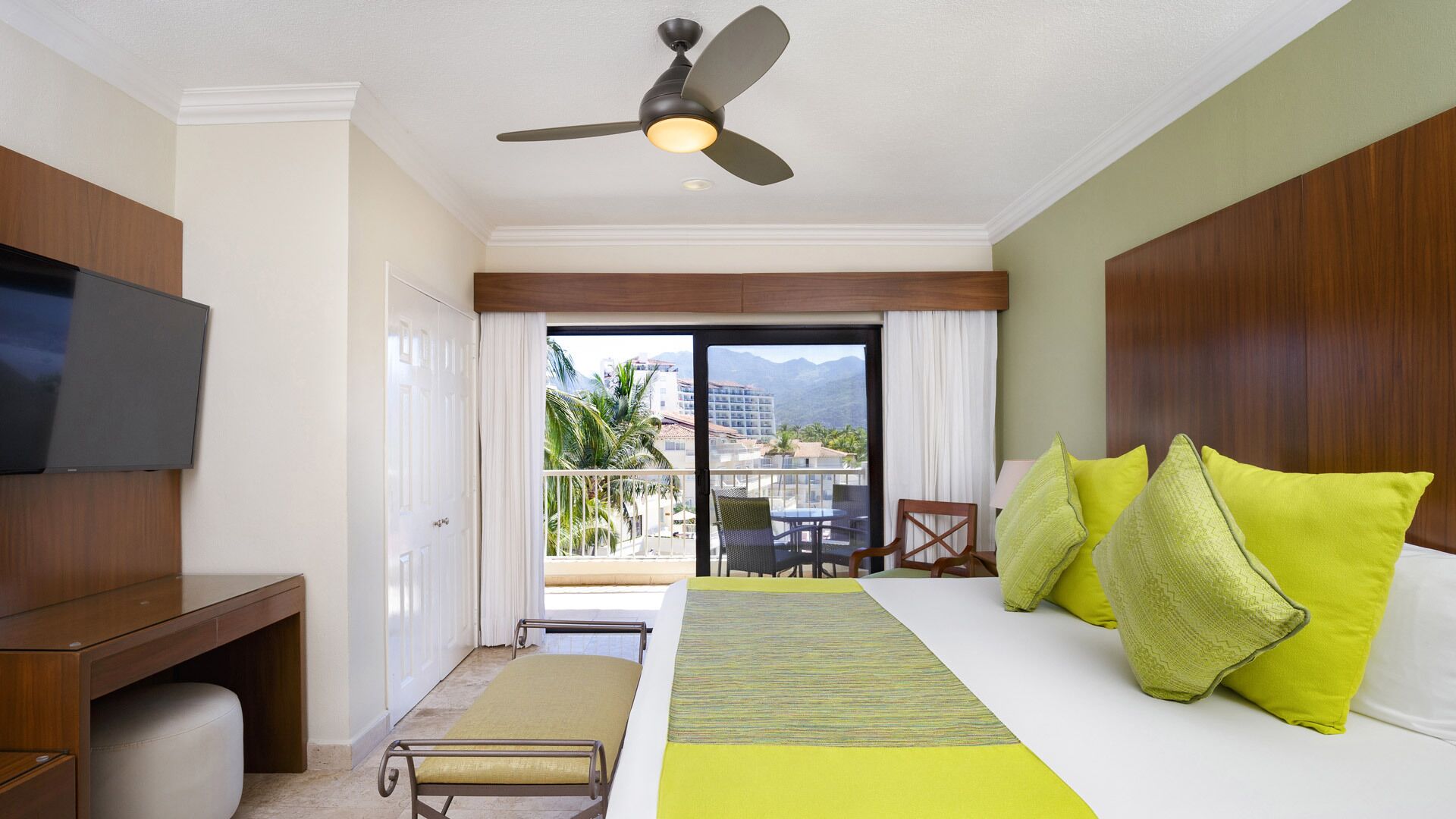 Beautiful One Bed Beach Resort