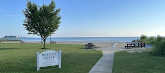Lake Erie - Have it all! Cedar Point, Private Association Beach & Fishing