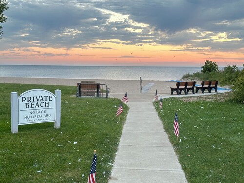 Close to FALL BRAWL weigh station, boat launch, & cleaning station-46’x16’ Drive