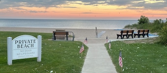 Close to FALL BRAWL weigh station, boat launch, & cleaning station-46’x16’ Drive