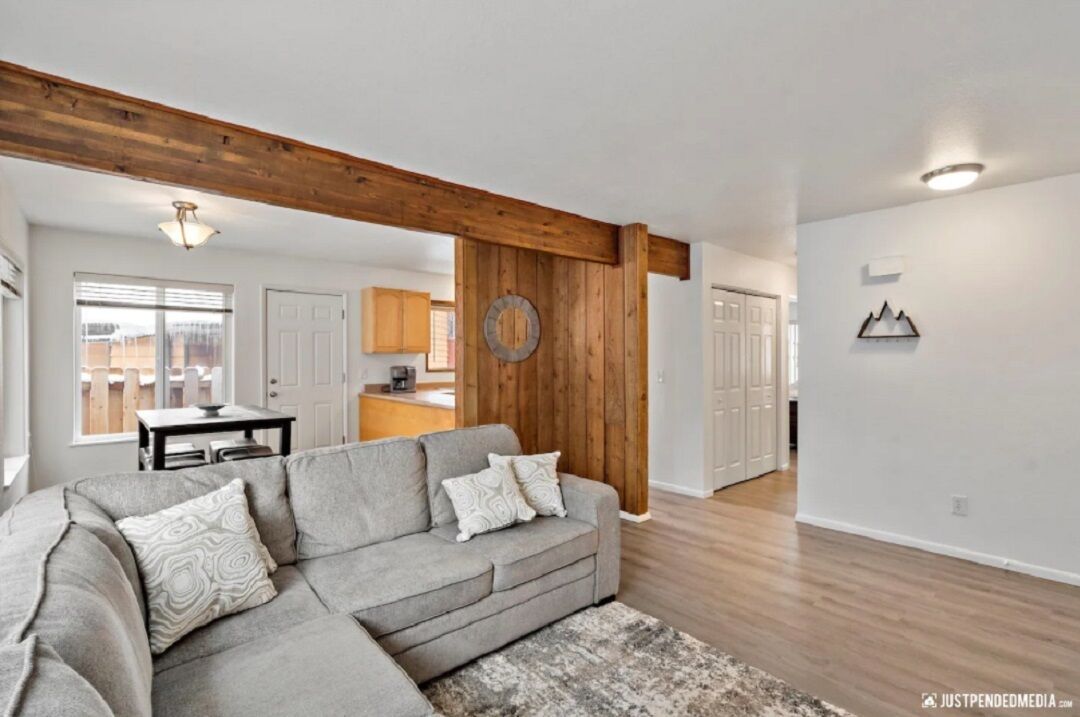 Comfortable and clean w/ large backyard and fire pit, one level 