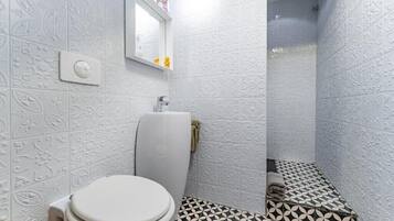 Douche, serviettes fournies