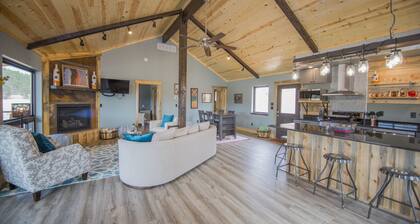 New house with great views and awesome accommodations