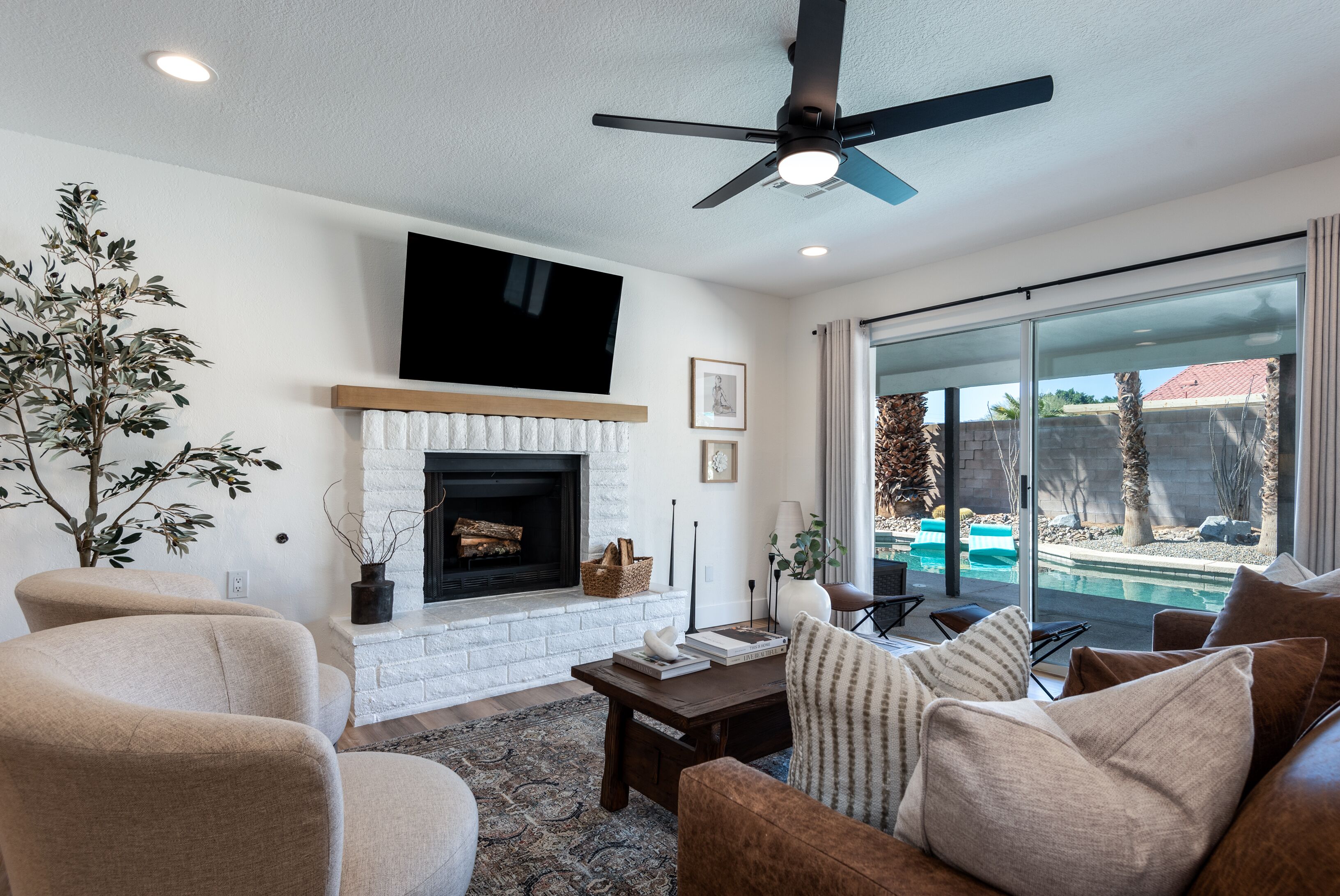 Get Cozee at Bermuda Dunes Pool/Spa RVC-1088