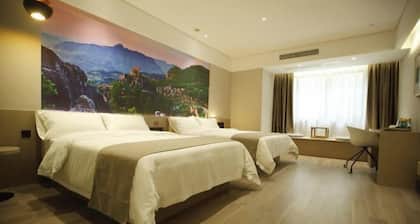Saint Hotel