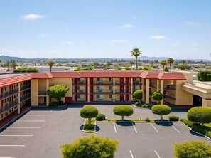 Exterior - Rancho San Diego Inn & Suites (El Cajon)