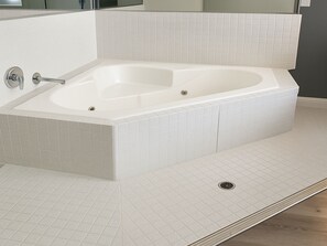 独特客房 | 浴室 | 免费洗浴用品、吹风机、毛巾