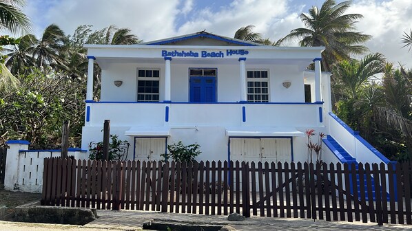 Exterior - Surfs Up - bungalow style Beachhouse opposite Atlantic Ocean (Bathsheba)