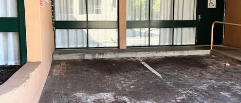 Enceinte de lâhĂ©bergement
