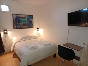 1 Schlafzimmer, Bügeleisen/Bügelbrett, kostenloses WLAN, Bettwäsche
