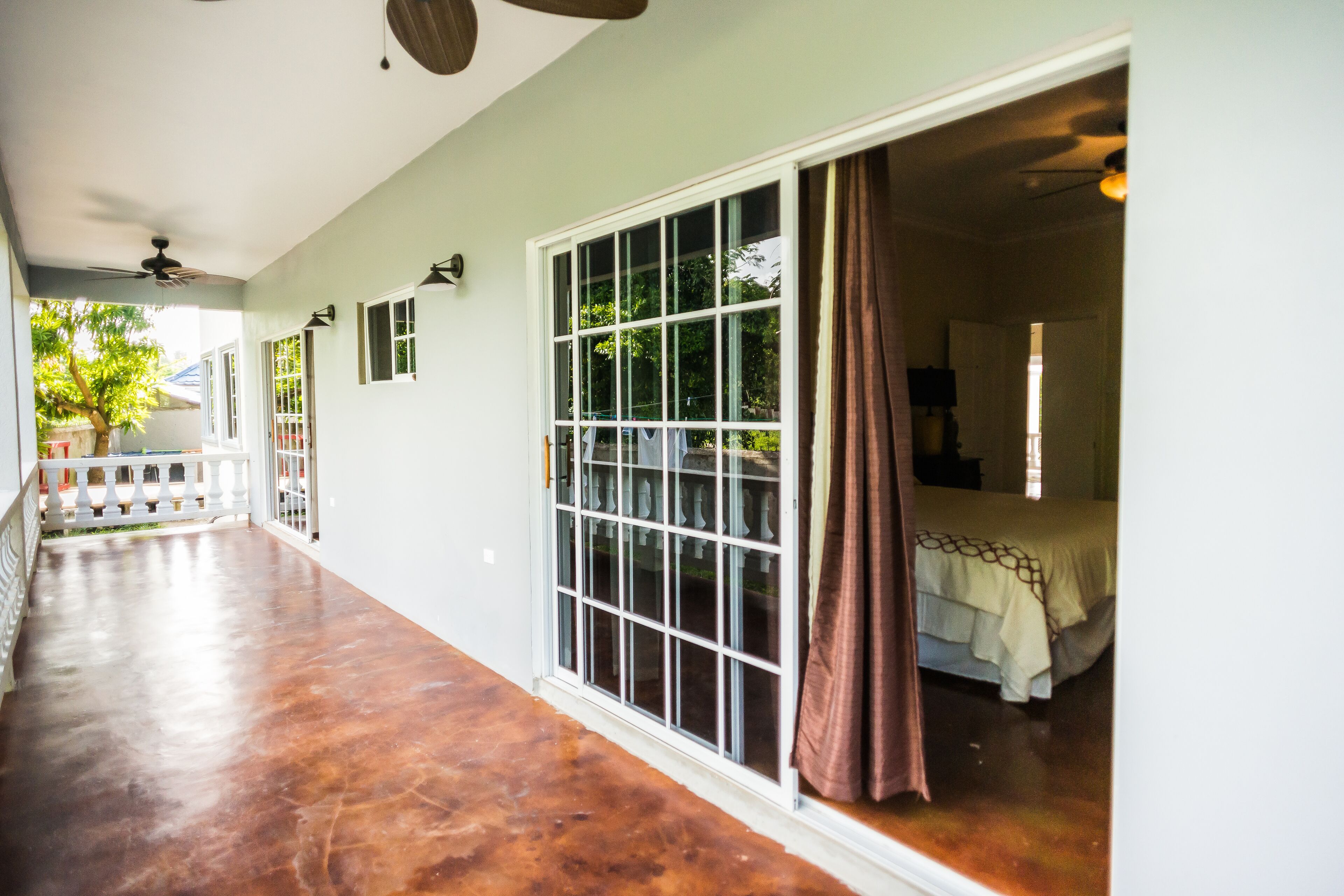 ラグジュアリー ルーム キングベッド 1 台 ガーデンビュー | テラス / パティオ