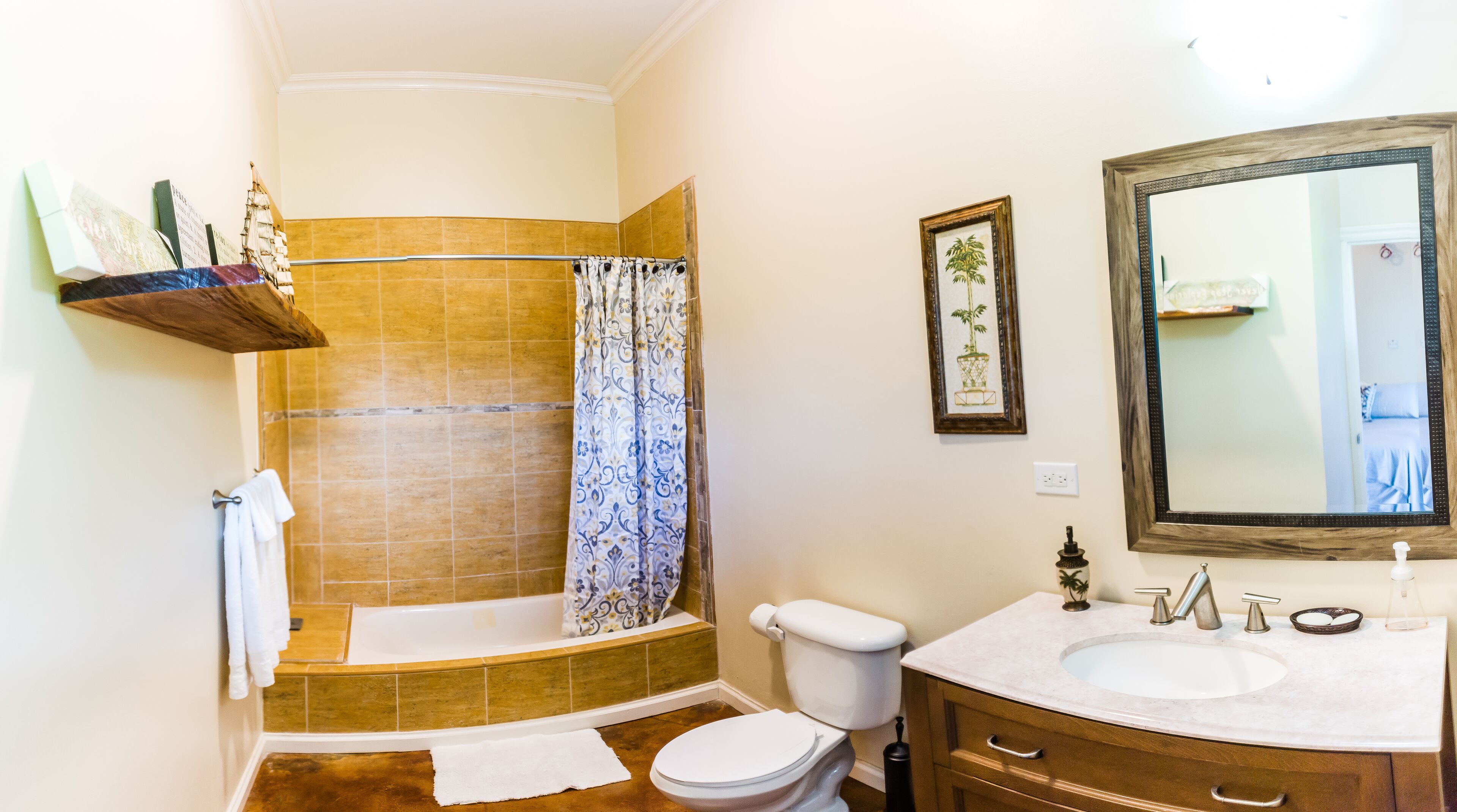 Blue Paloma Bed & Breakfast