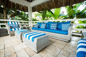 Outdoor pool, open 9:00 AM to 7:00 PM, sun loungers