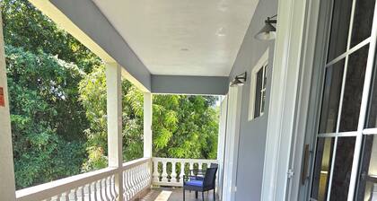 Blue Paloma Bed & Breakfast