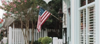 Old Village area Townhouse Garden Retreat