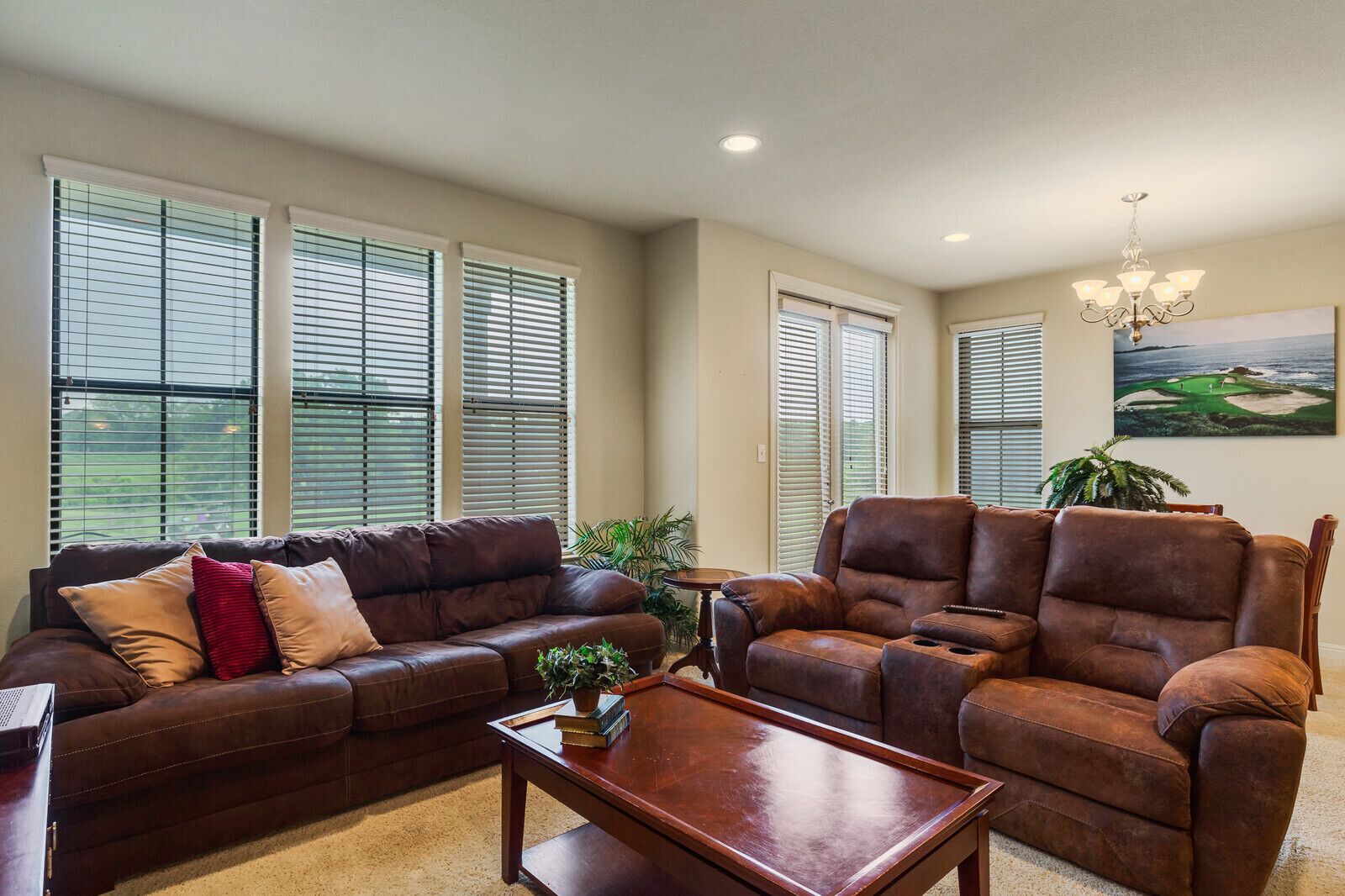 Stay and Play at The Bandit Golf Course- Unit 102