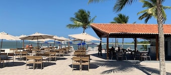 Catamaran Praia Chalés