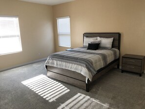 4 bedrooms, desk, iron/ironing board, free WiFi