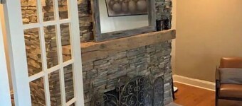 Historic Downtown House with Off Street Parking