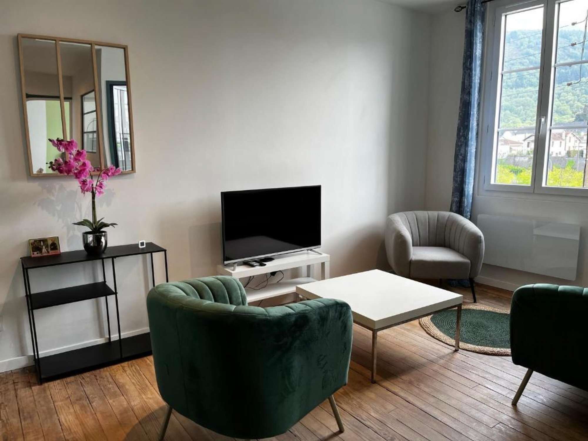 2-1 Charming T2 bis near Station and City Center - Parking near