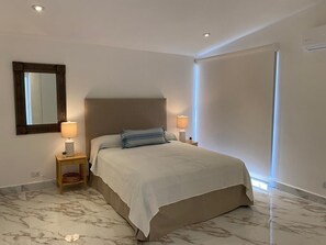 3 bedrooms, free WiFi, bed sheets, wheelchair access
