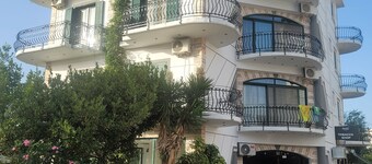 Remarkable 4-Bed House in Ksamil for families