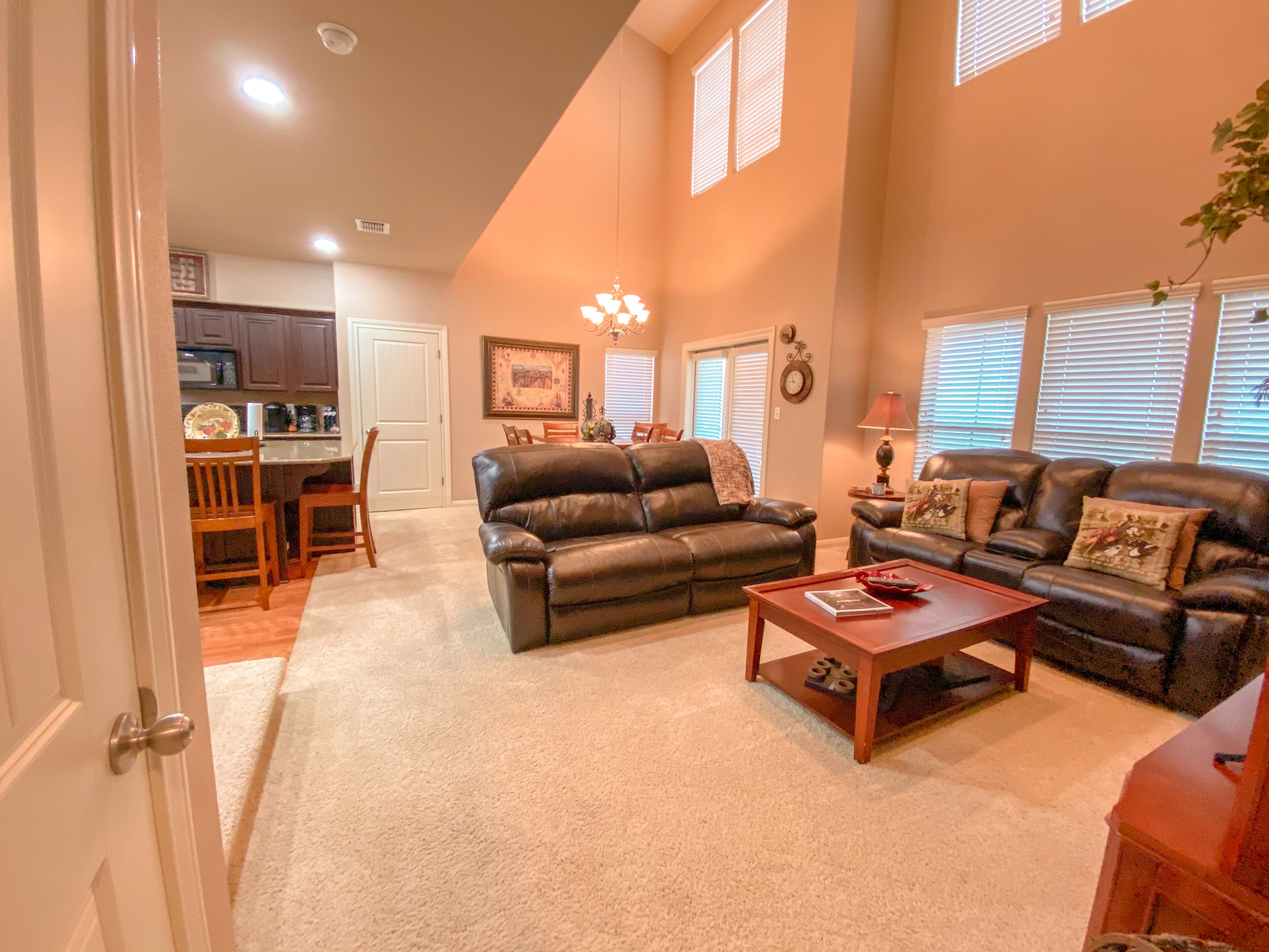 Stay and Play at The Bandit Golf Course- Unit 103