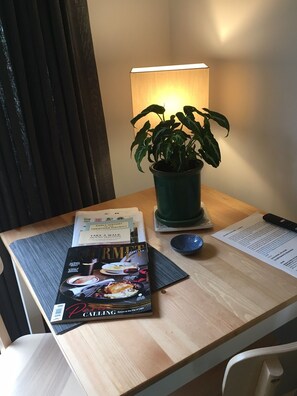 Interior - Delightful Self Contained Private Suite with Kitchenette (Trentham)