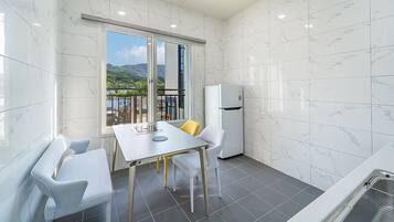 Quarto básico, 1 quarto (201 (River view,Private BBQ,Netflix)) | 1 quarto, Wi-Fi de cortesia