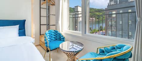 Basic Room, 1 Bedroom (201 (River view,Private BBQ,Netflix)) | 1 bedroom, WiFi (free)