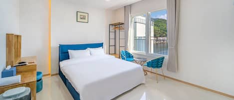 Basic Room, 1 Bedroom (201 (River view,Private BBQ,Netflix)) | 1 bedroom, free WiFi
