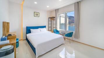 Basic Room, 1 Bedroom (201 (River view,Private BBQ,Netflix)) | 1 bedroom, free WiFi