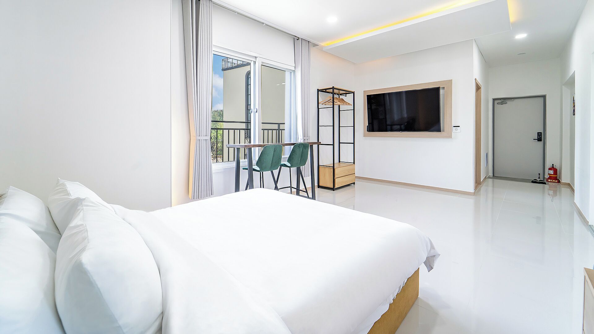 Basic Room, 1 Bedroom (301 (River view/Poolvilla/Netflix)) | 1 bedroom, WiFi (free)