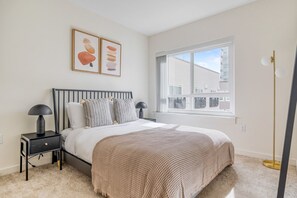 2 slaapkamers, een strijkplank/strijkijzer, wifi, beddengoed