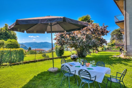 Residenza Il Parco - Family Retreat with Garden and Gym, Ispra, Italy