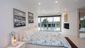 5 Schlafzimmer, Bügeleisen/Bügelbrett, kostenloses Internet, Bettwäsche